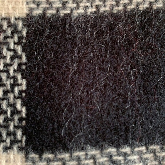 A&O 100% acrylic Red White Black Yellow Shawl Wrap Throw Plaid Print - Picture 8 of 8